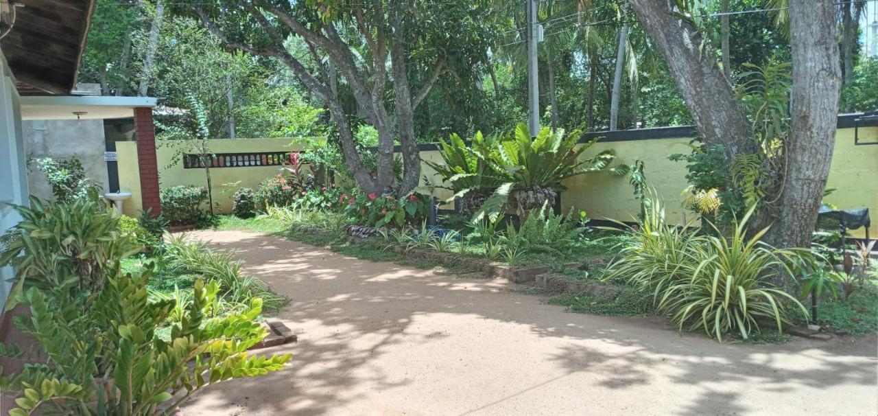Water Front Home Stay And Resort Anuradhapura Εξωτερικό φωτογραφία